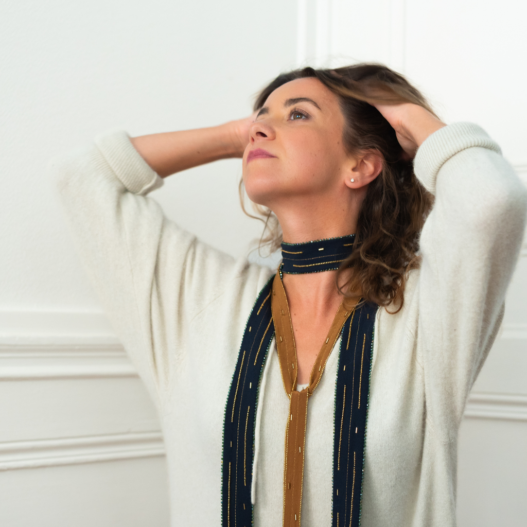 Sautoir Maxi Bleu Nuit – Bijou-textile en soie