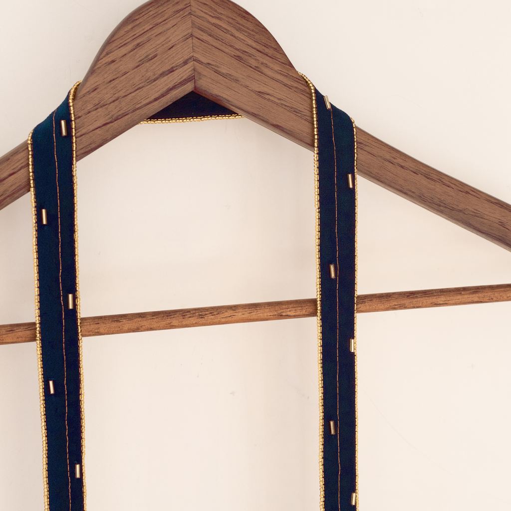 Sautoir Mini Bleu Nuit – Bijou-textile en soie