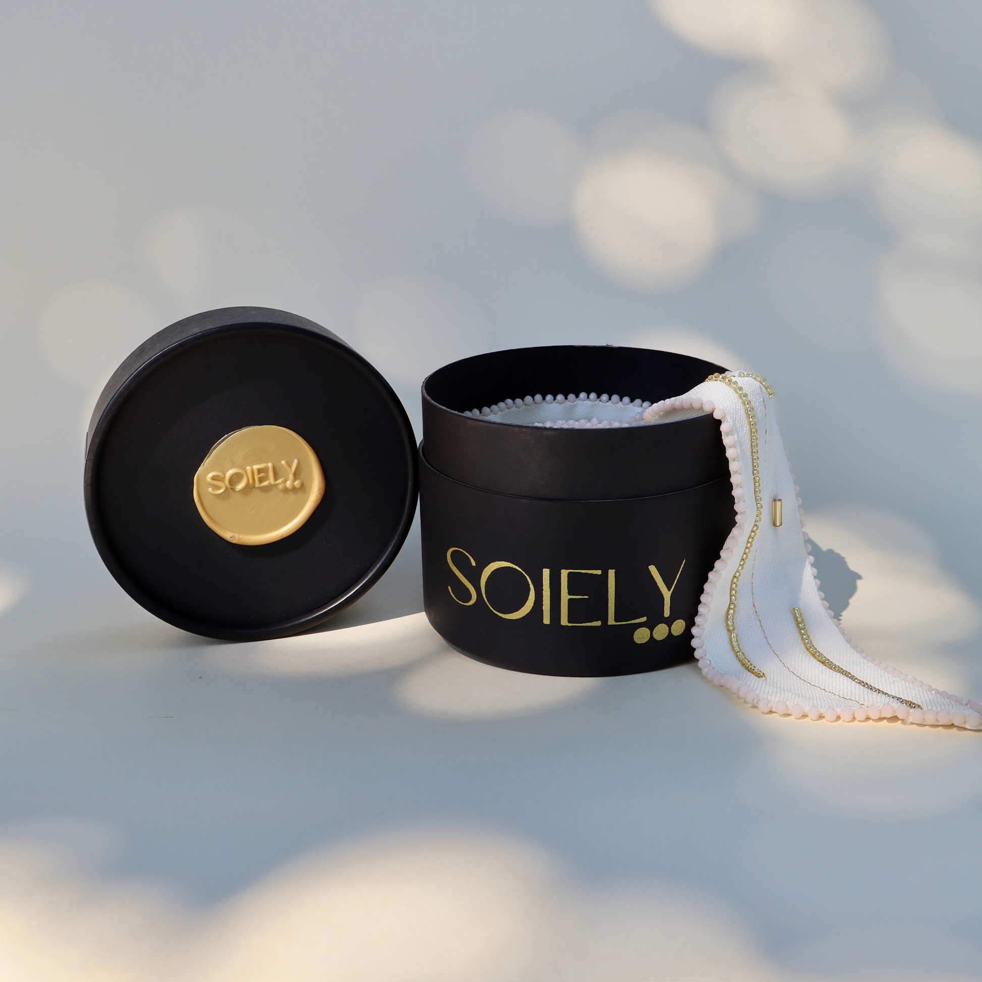 ✨ NOUVEAUTÉ ✨ Sautoir Maxi Ivoire – Bijou en soie